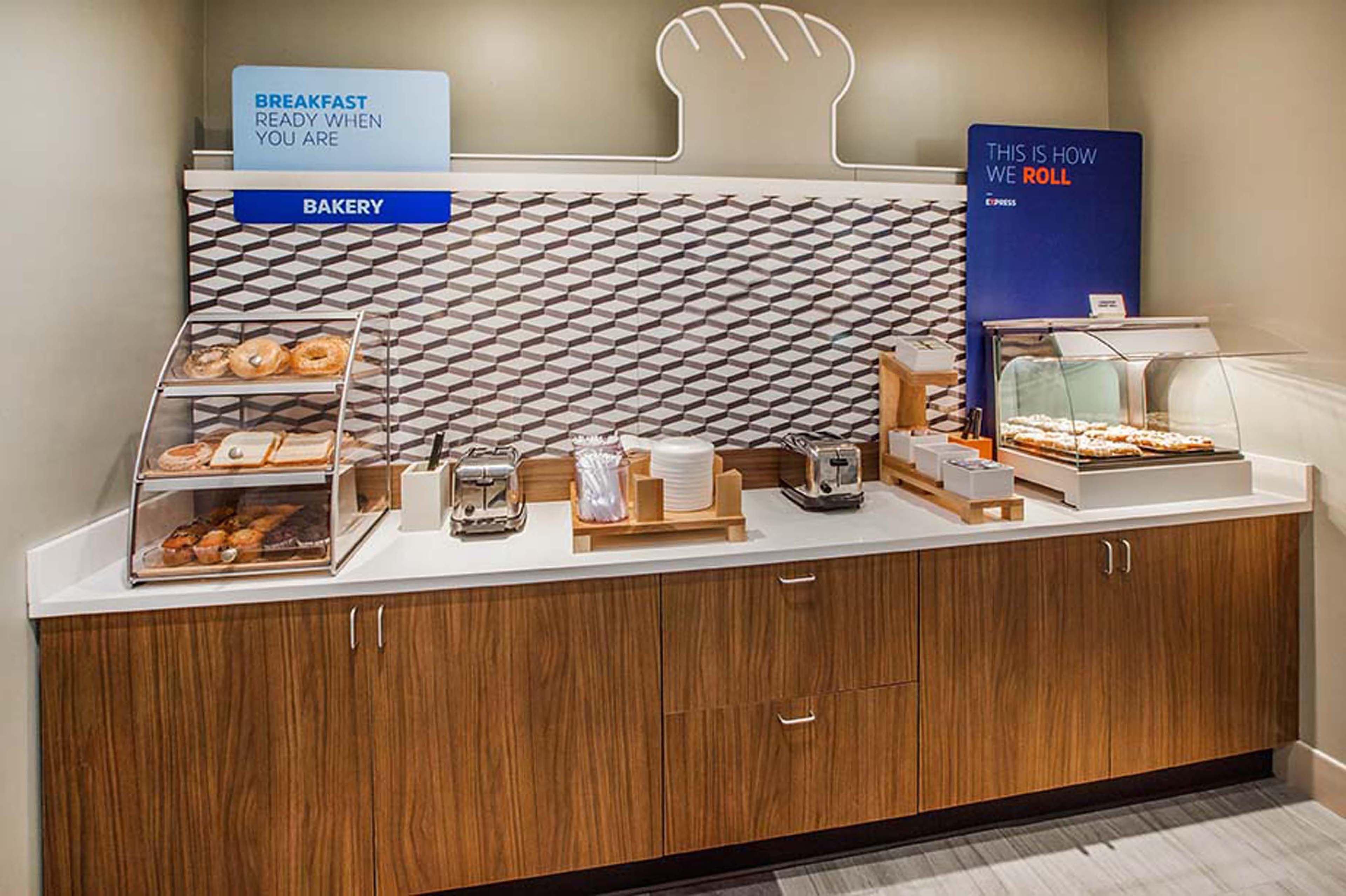Holiday Inn Express And Suites Alpine By Ihg Dış mekan fotoğraf