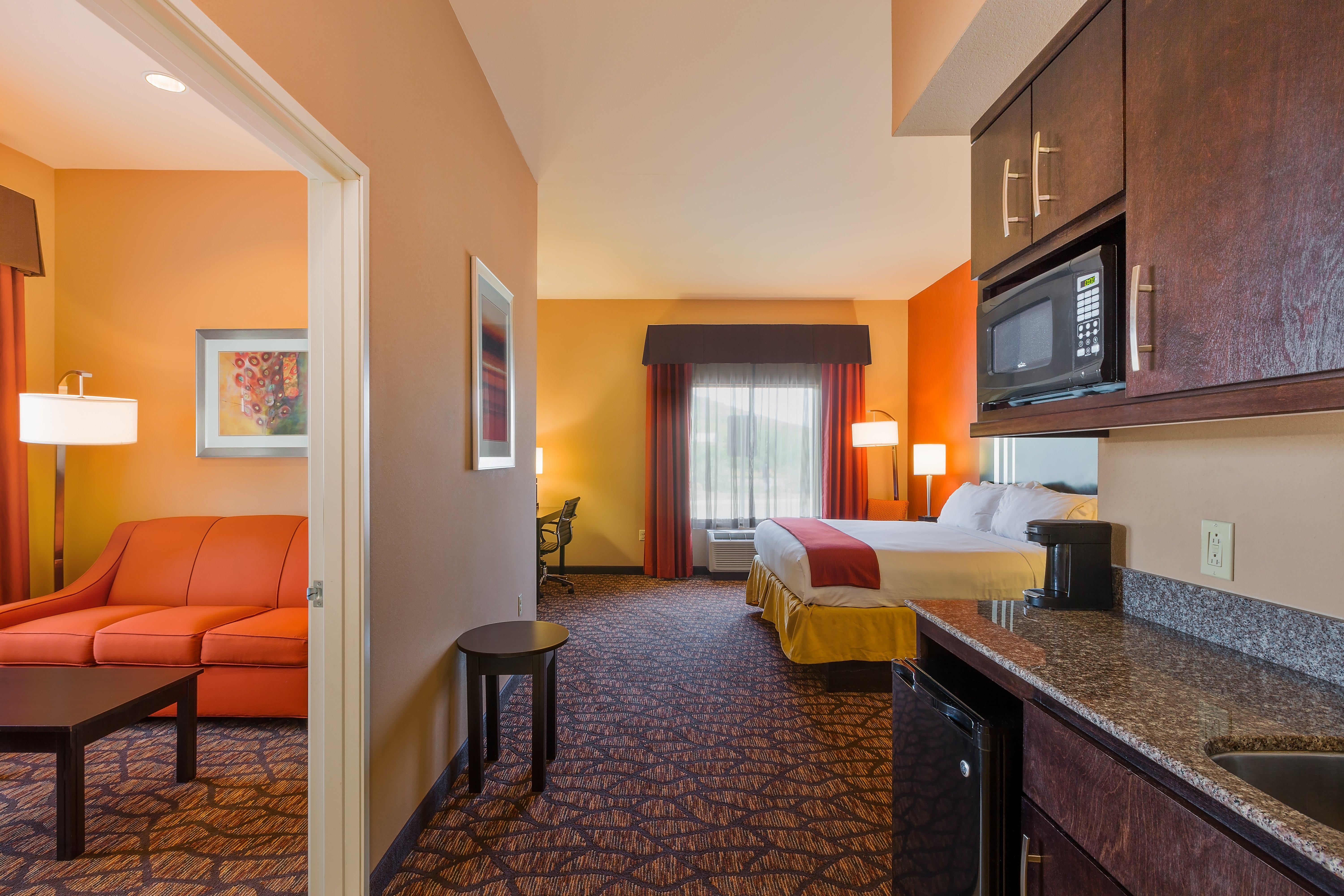 Holiday Inn Express And Suites Alpine By Ihg Dış mekan fotoğraf